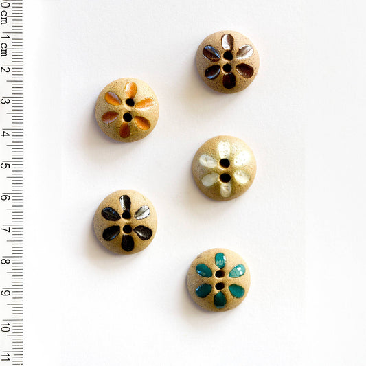 L285 Geometric Grooves Handmade Sewing Buttons