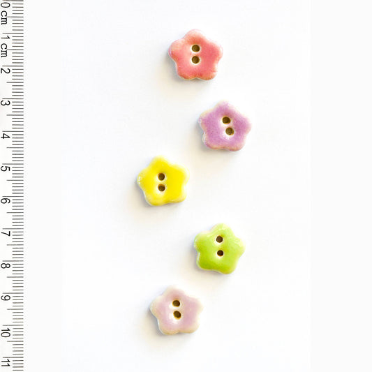 L85 Flower Buttons