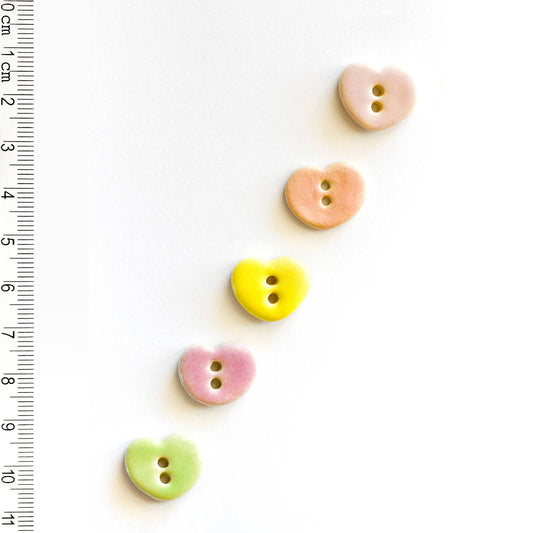 L192 Pastel Heart Sewing Buttons