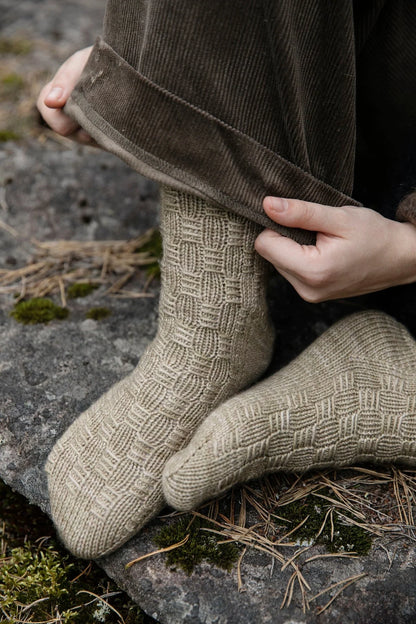 52 Weeks of One-Skein Knits by Laine