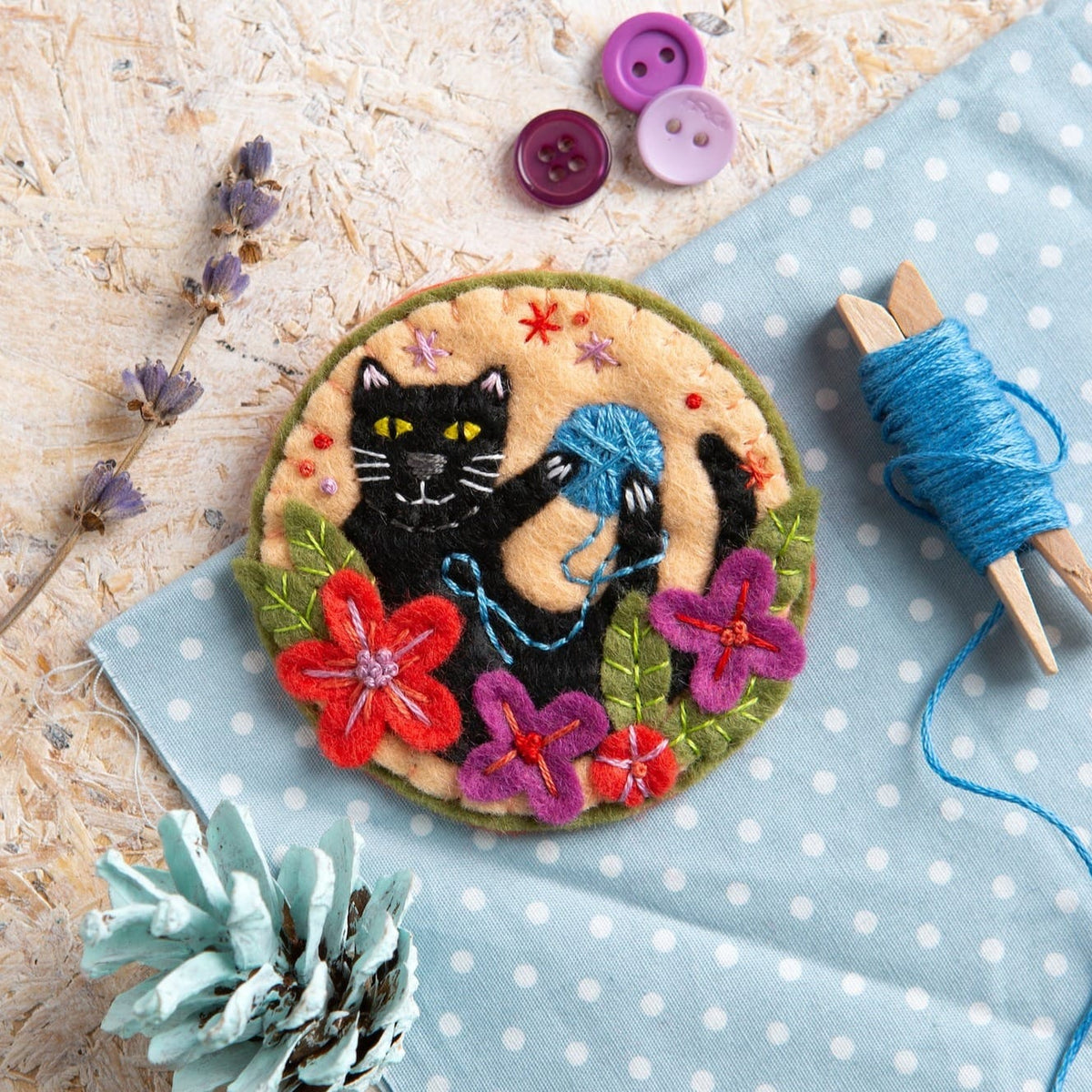 Hawthorn Crafts Felt Craft Brooch Kit