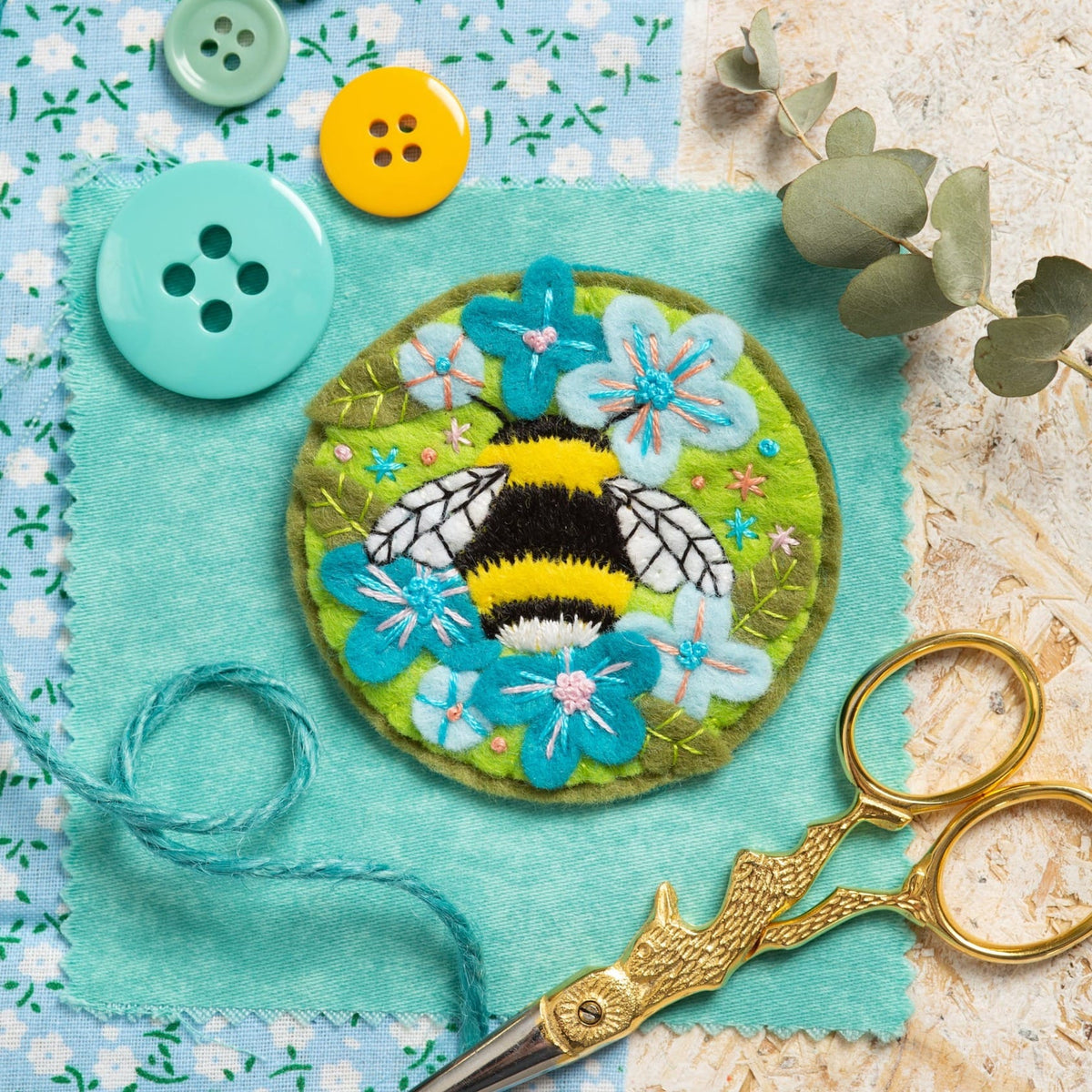 Hawthorn Crafts Felt Craft Brooch Kit