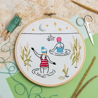 Hawthorn Crafts Embroidery Kit