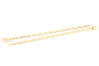Picture of the bamboo single point needles on white background